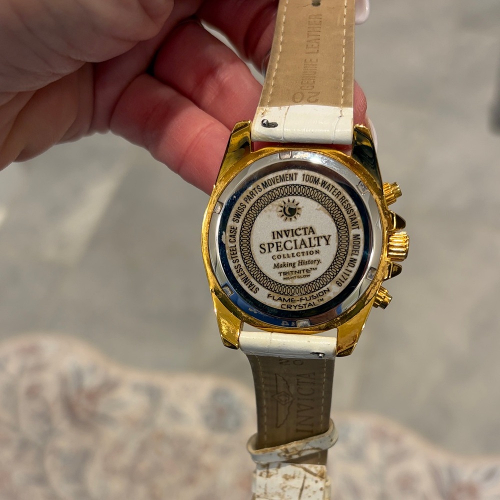 Invicta Gold and Cream Watch - Picture 6 of 11